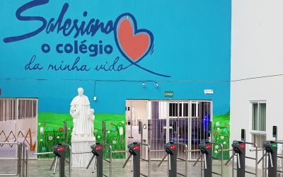 Segurança Escolar com Catracas de Reconhecimento Facial